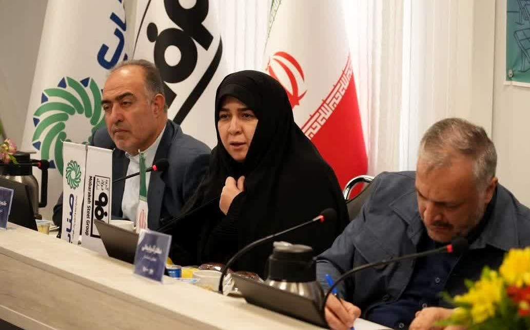 هشدار فرماندار کوهپایه درباره موانع توسعه نیروگاه‌های خورشیدی؛ زیرساخت برق و تسهیلات بانکی در صدر چالش‌ها
